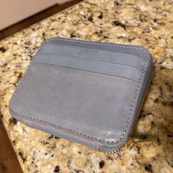 Brahmin Travel Wallet Zip Around - Picture 2 of 3